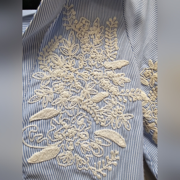 Alice + Olivia Toro Embroidered Striped Poplin Top Size XS - Picture 4 of 11